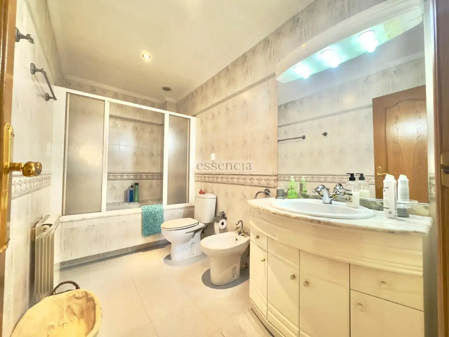 Bathroom of Houses for sale in Palmera  with Air Conditioner, Terrace and Storage room