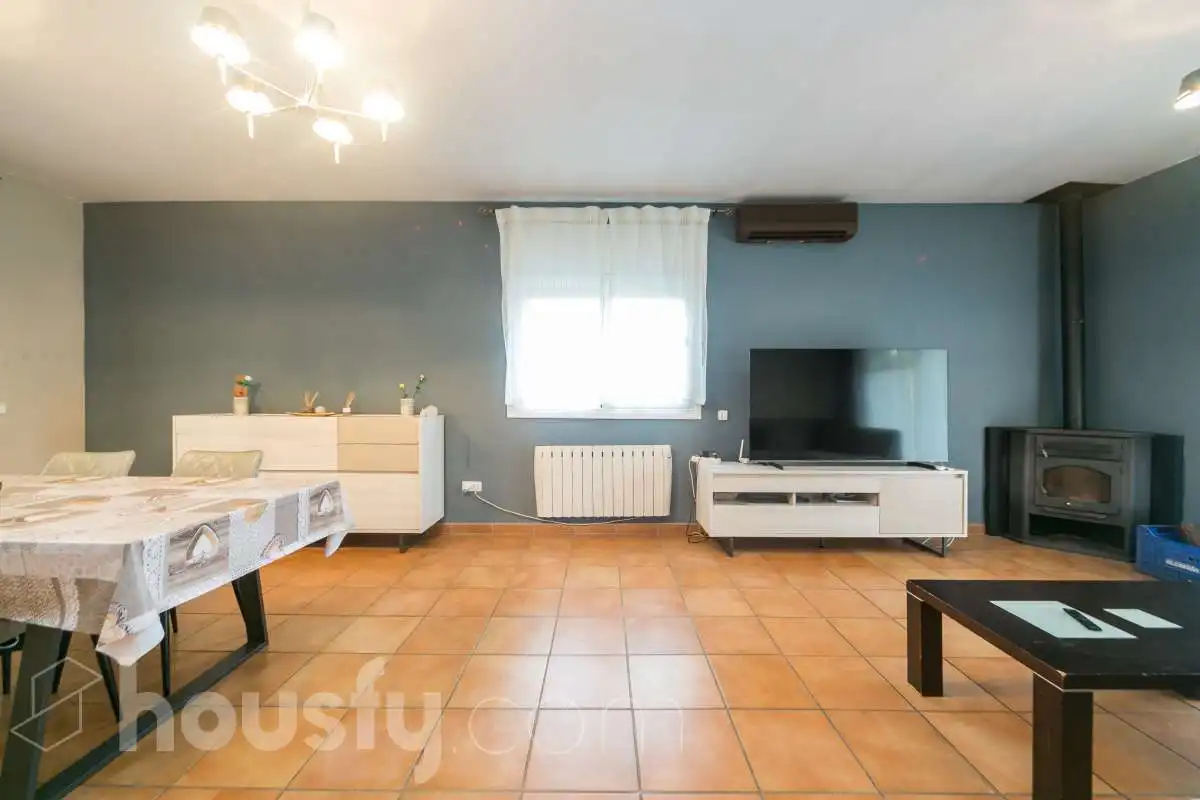 Casa o xalet en venda a Carrer de la Figuera, Olèrdola