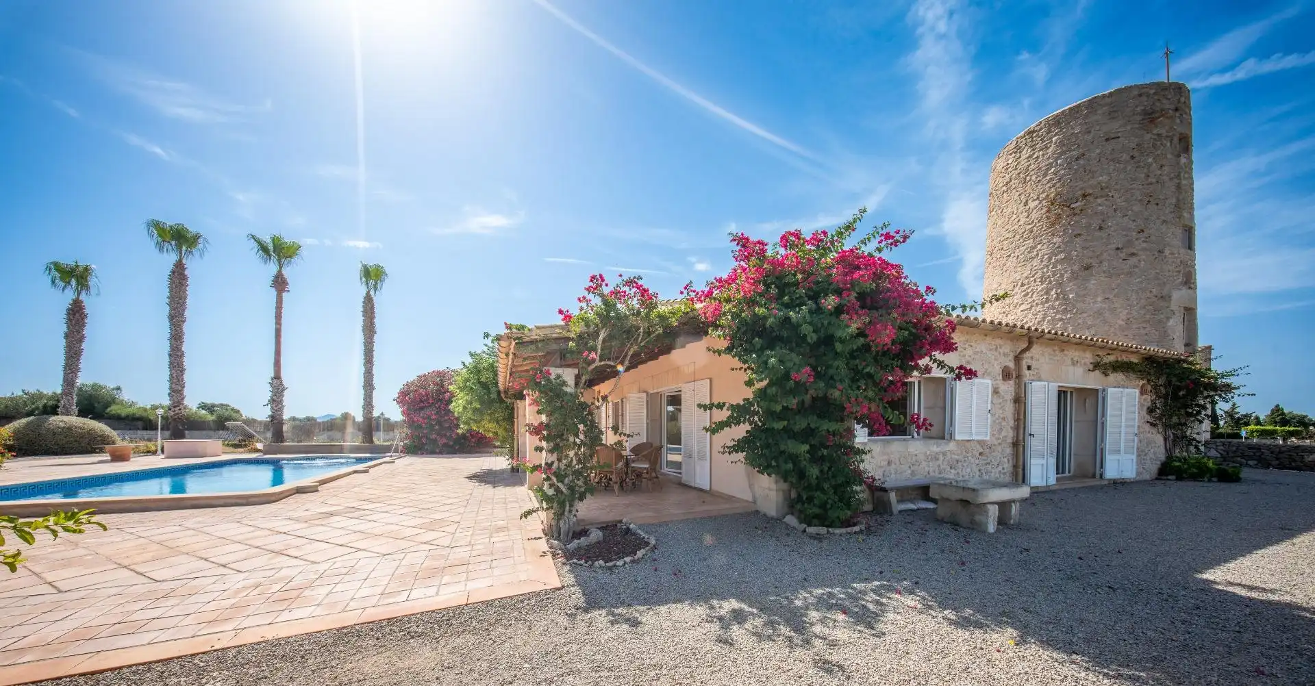 Casa con piscina in vendita a Carrer Església 6