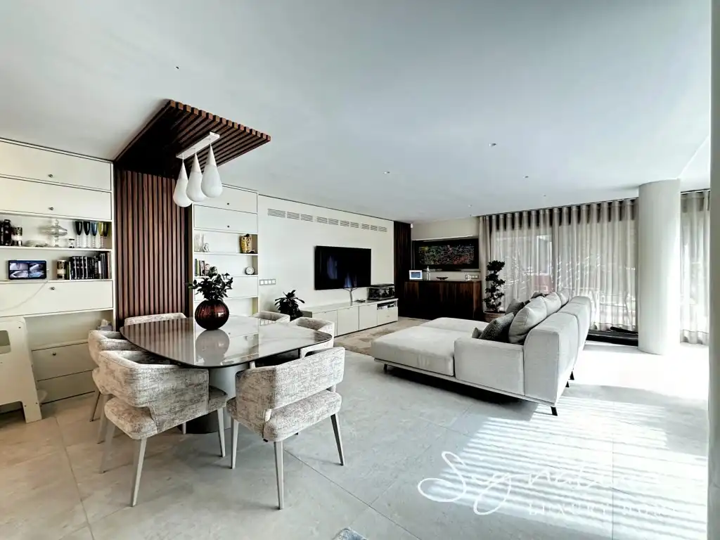 Living room of Houses for sale in Sant Cugat del Vallès  with Air Conditioner, Heating and Private garden