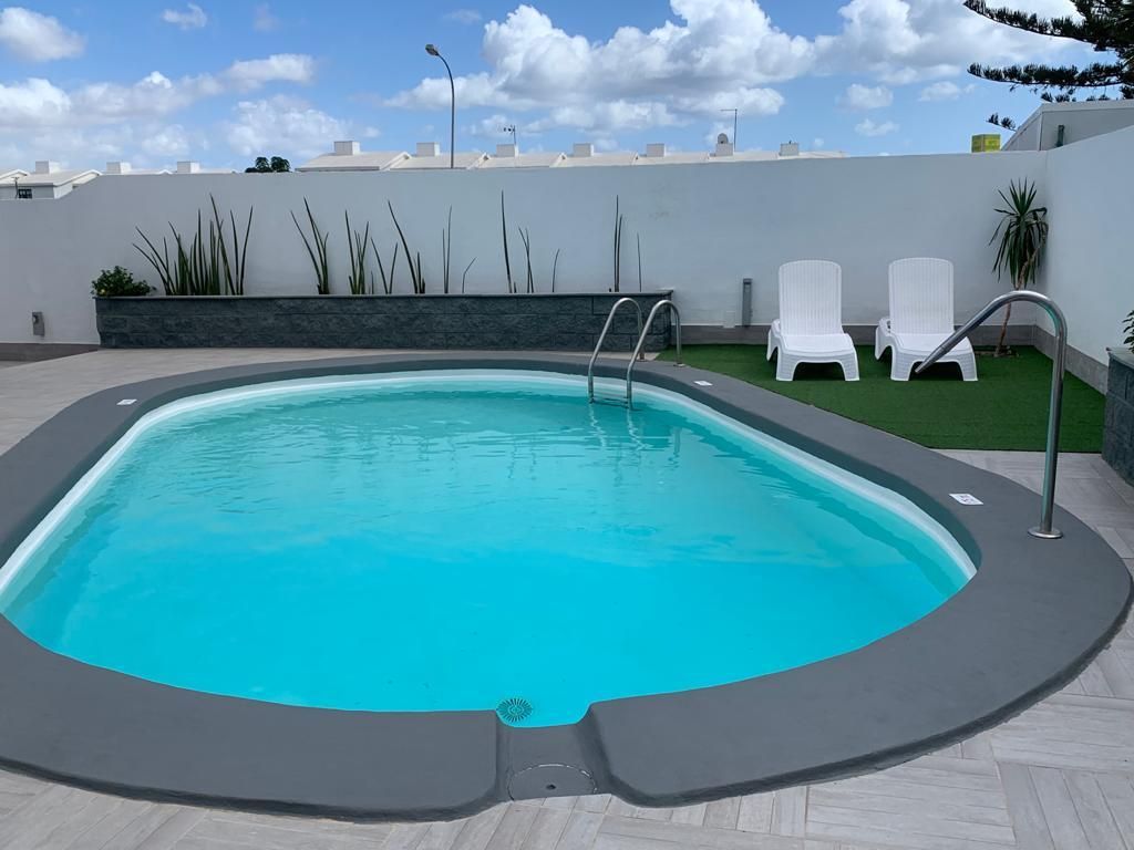 Swimming pool of Duplex to rent in San Bartolomé de Tirajana  with Air Conditioner, Furnished and Internet
