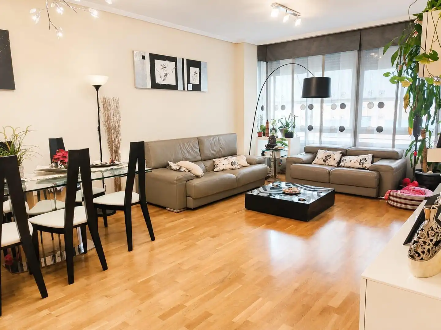 Flat with pool for sale in Jose Celestino Mutis, imagen 2