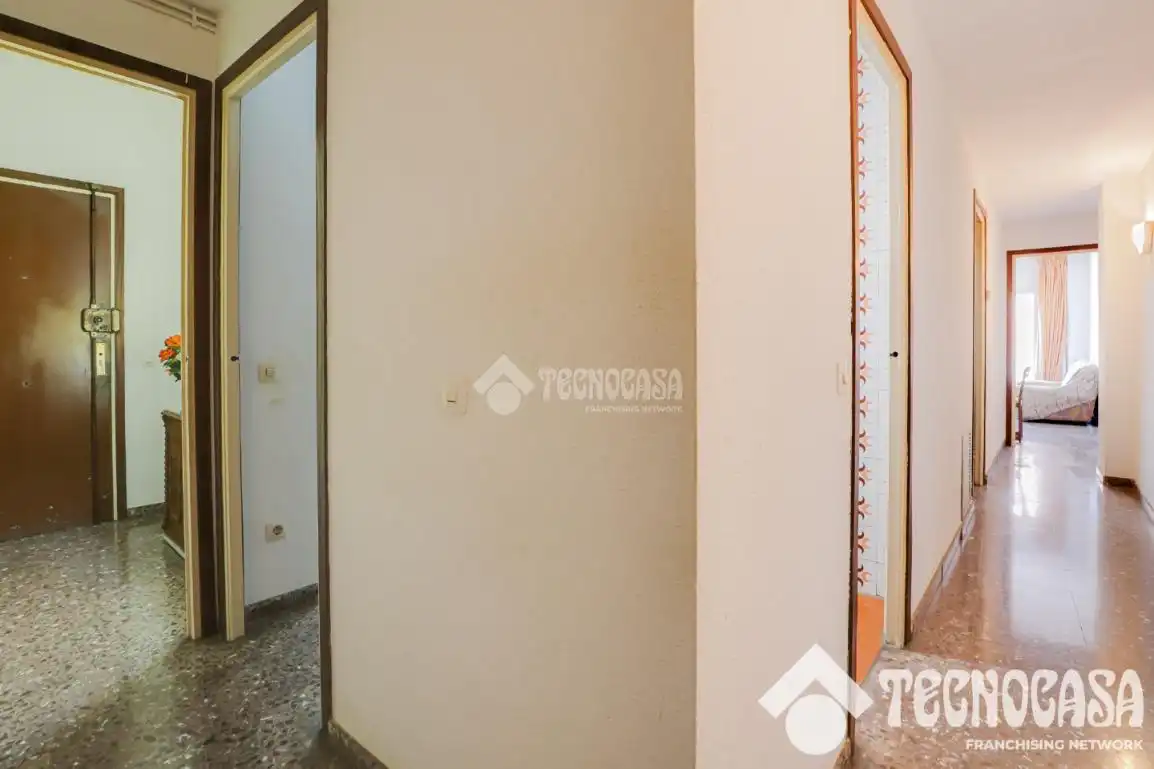 Piso en venta en Carrer del Consell de Cent, Hostafrancs