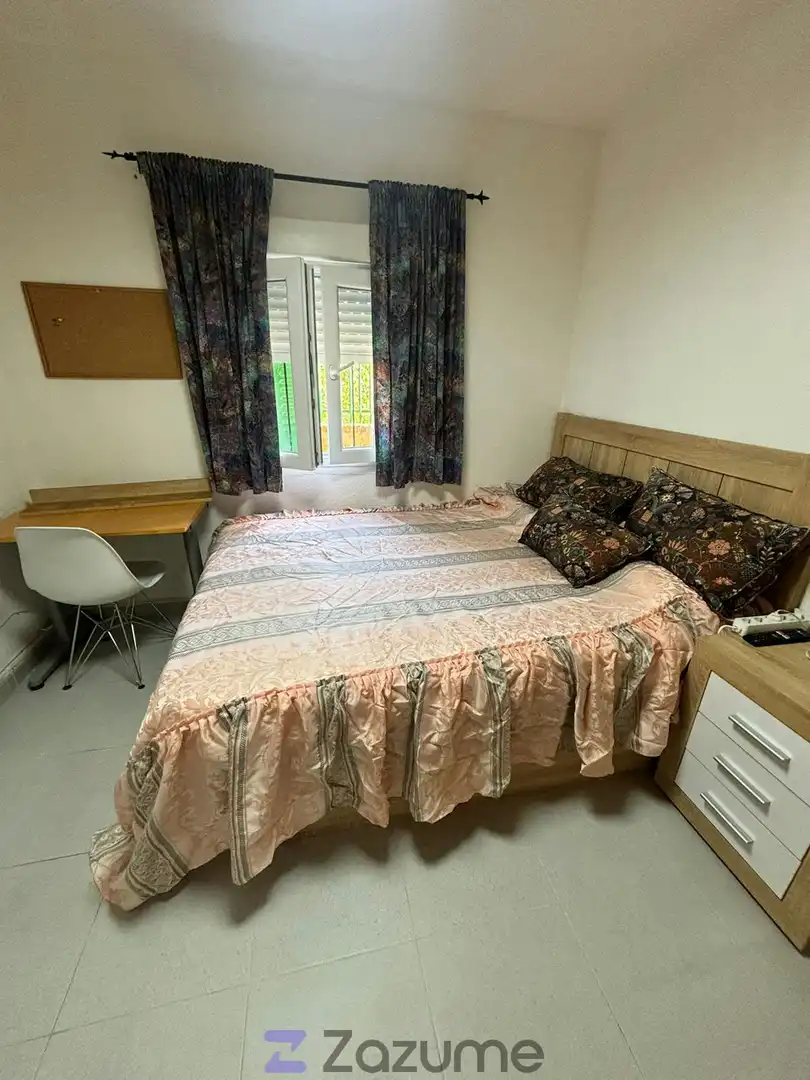 Habitación de Piso de alquiler en Madrid con Aire acondicionado, Calefacción y Amueblado