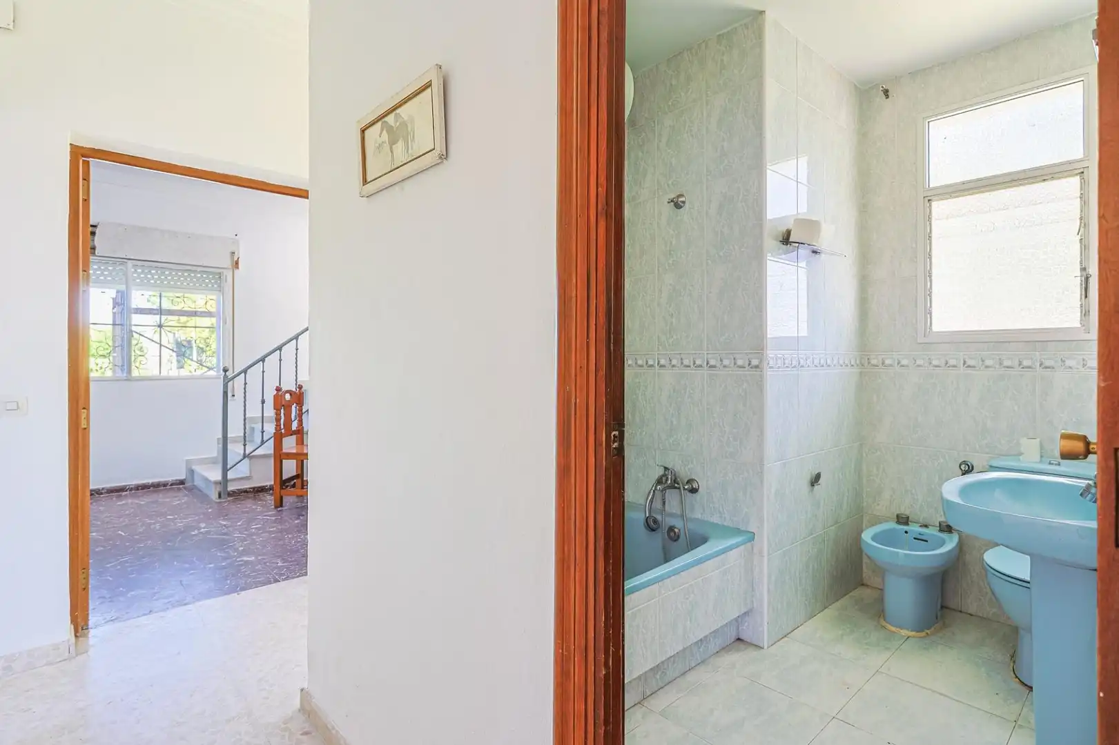 Bany de Casa o xalet en venda en Sanlúcar la Mayor amb Aire condicionat i Piscina