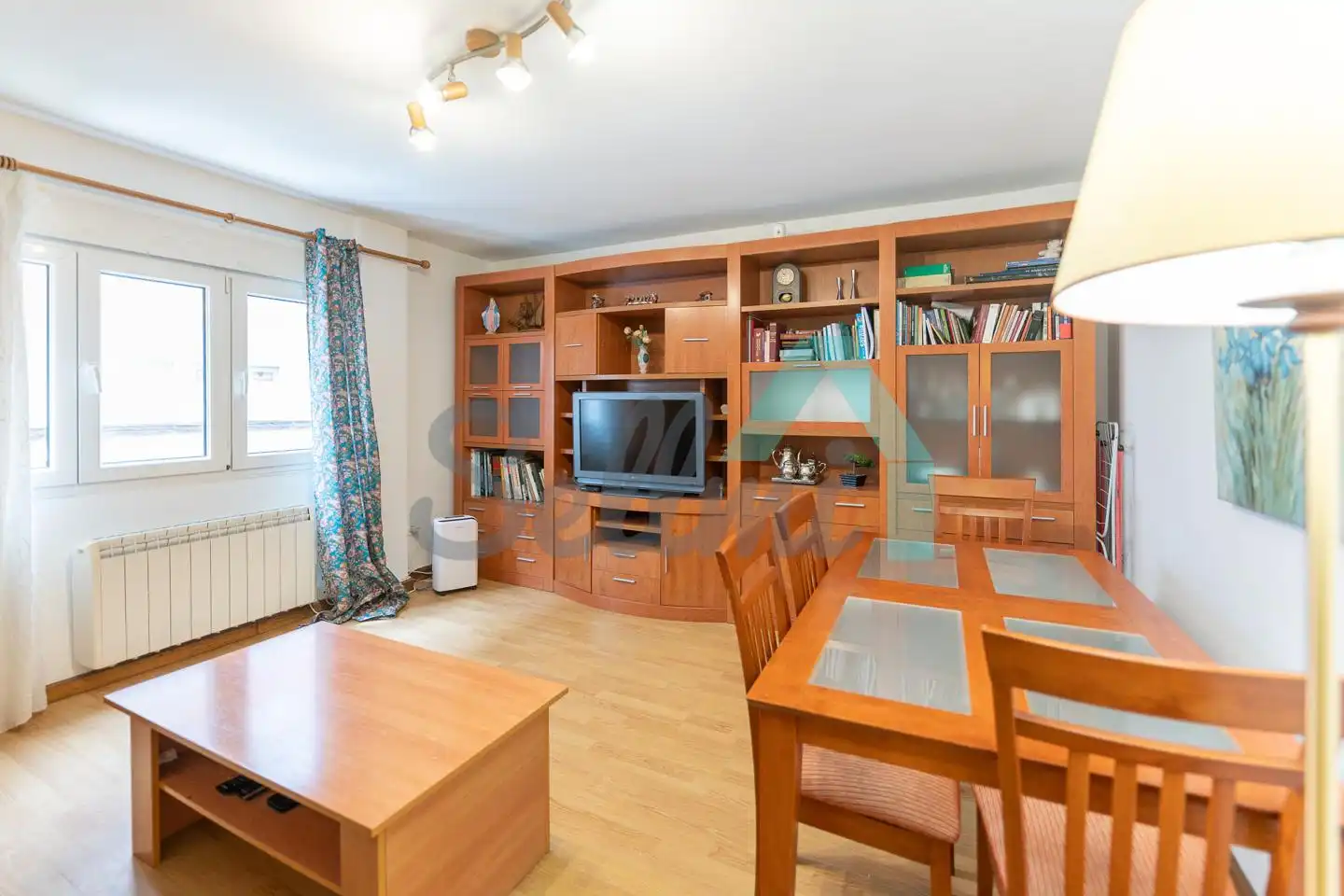 Wohnung zur Miete in Ceares
