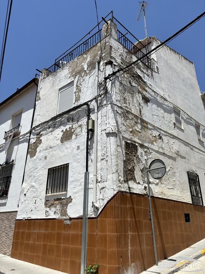 Vista exterior de Casa o xalet en venda en Doña Mencía amb Terrassa i Traster