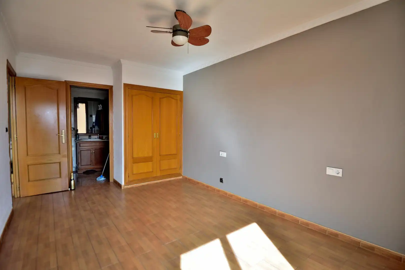 Habitación de Ático en venta en Sant Joan d'Alacant con Calefacción y Balcón