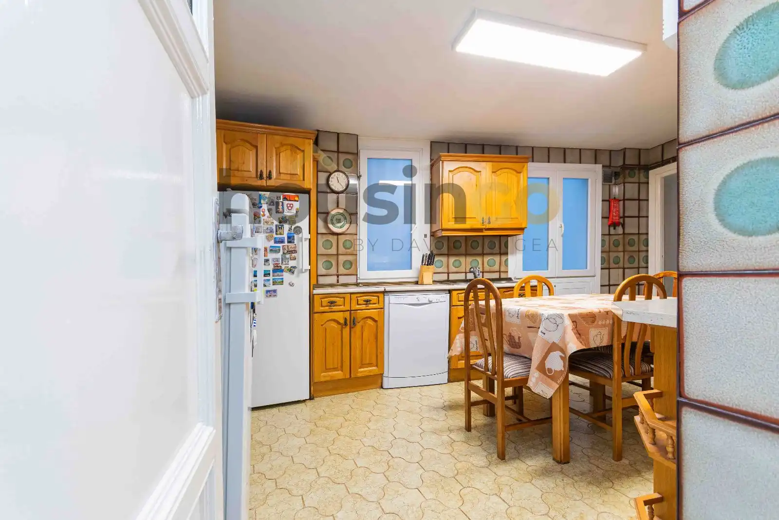 Kitchen of Flat for sale in Madrid  with Heating, Terrace and Storage room