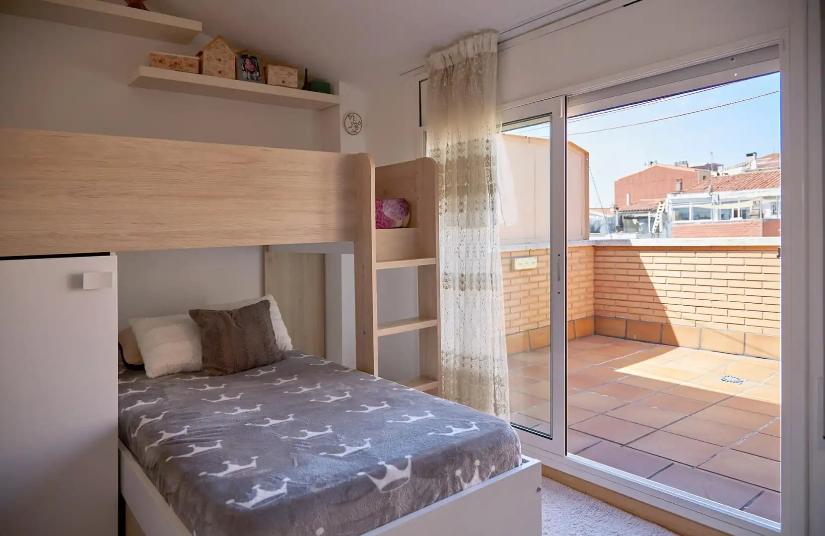 Dormitori de Dúplex en venda en Terrassa amb Calefacció, Parquet i Terrassa