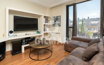 Sala d'estar de Pis en venda en  Madrid Capital amb Aire condicionat, Terrassa i Traster