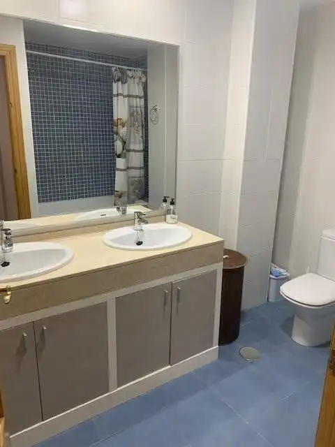 Bany de Pis de lloguer en Las Gabias