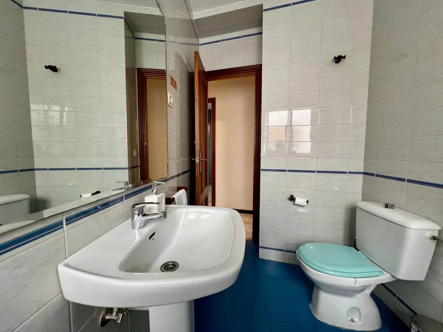 Baño de Piso en venta en Córdoba con Aire acondicionado, Calefacción y Terraza