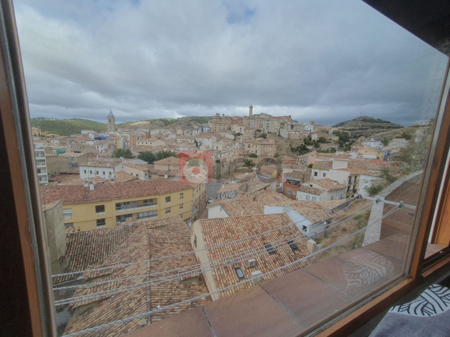 Vista exterior de Casa adosada en venda en Cuenca Capital amb Traster