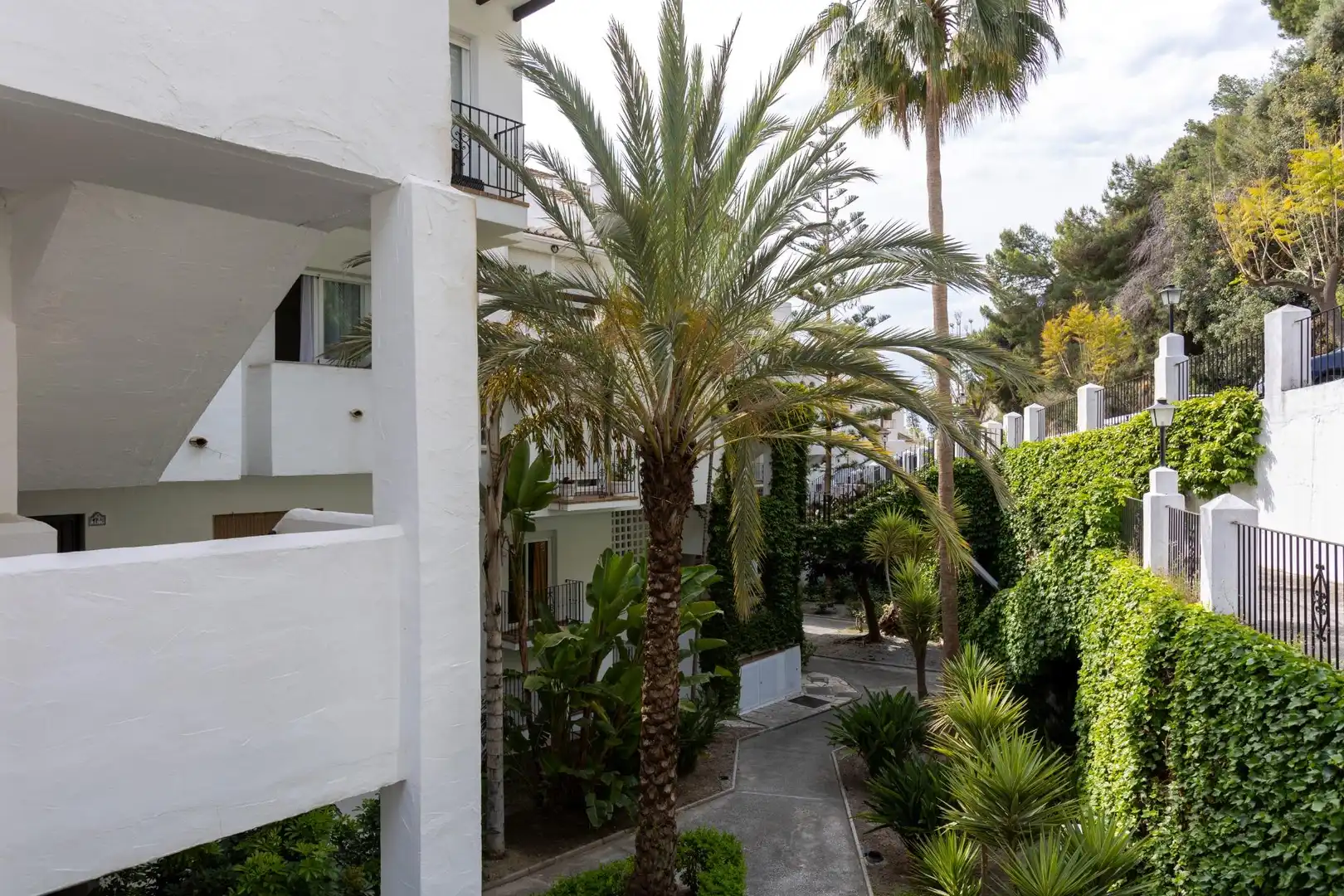 Exterior view of Flat for sale in Almuñécar  with Private garden, Terrace and Community pool