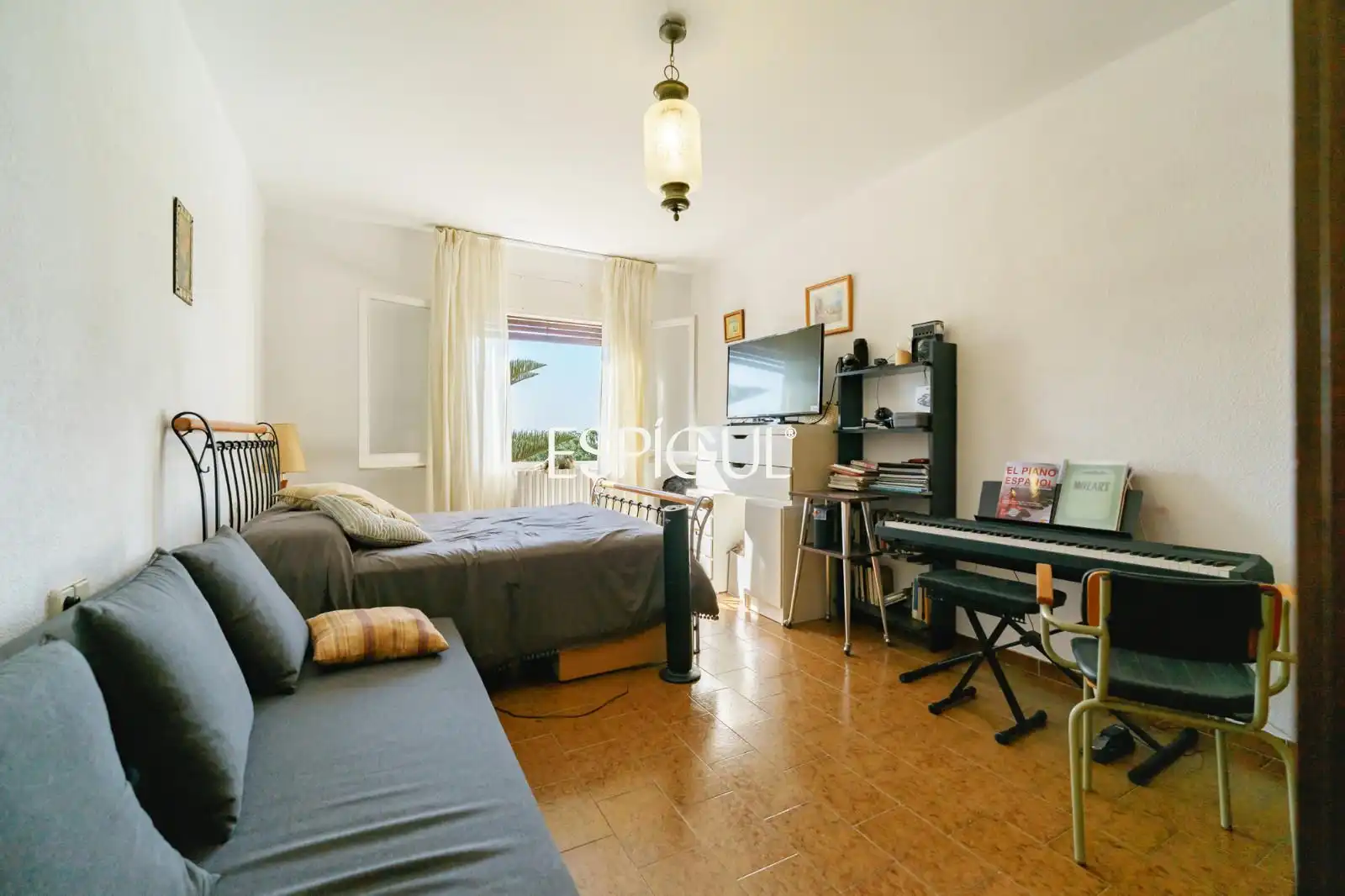 Casa amb terrassa en venda a Comtal, imagen 42