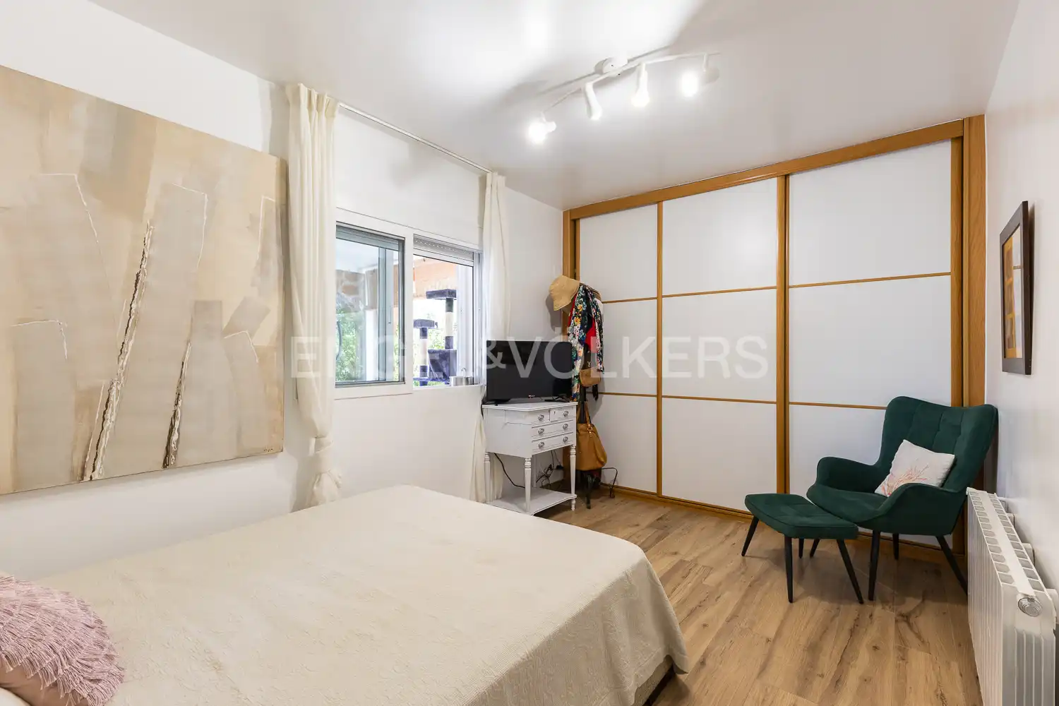 Dormitori de Casa o xalet en venda en Torrent amb Calefacció, Jardí privat i Terrassa