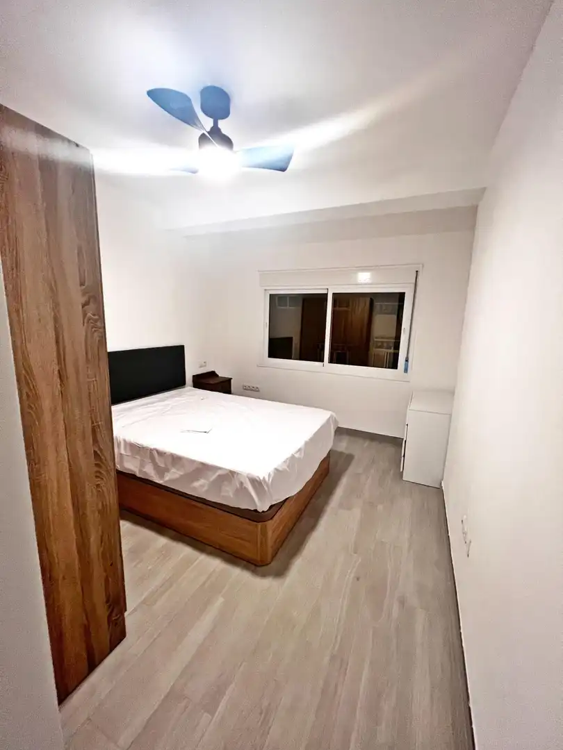 Habitación de Piso en venta en Málaga con Amueblado