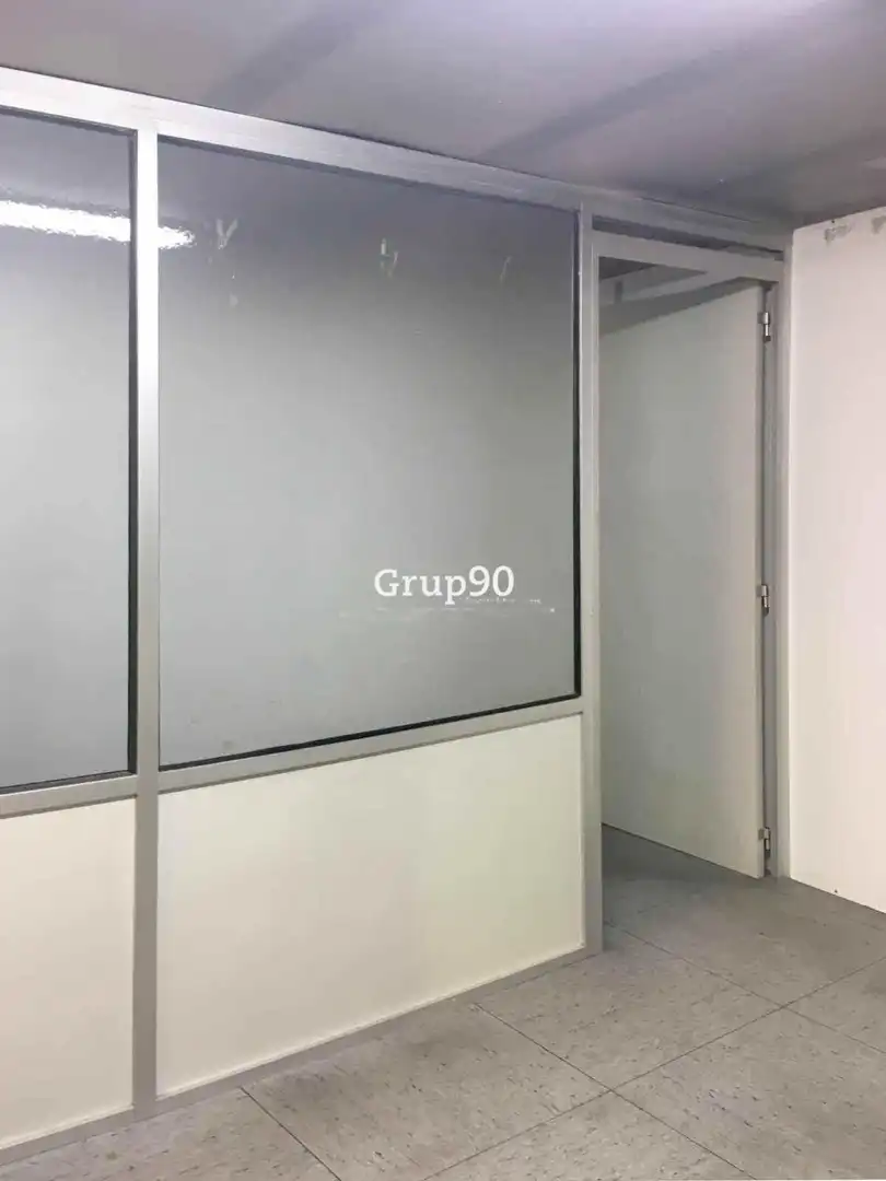 Local en venta en Lleida con Aire acondicionado