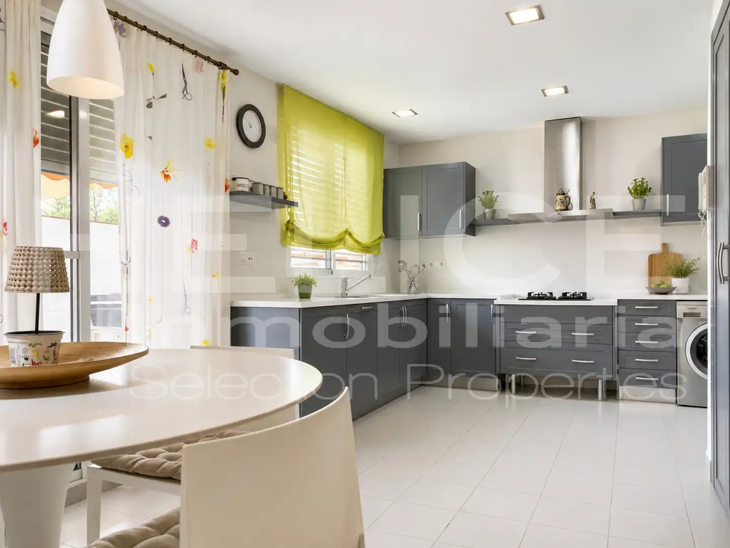 Cocina de Casa o chalet en venta en Sedaví con Aire acondicionado, Calefacción y Parquet