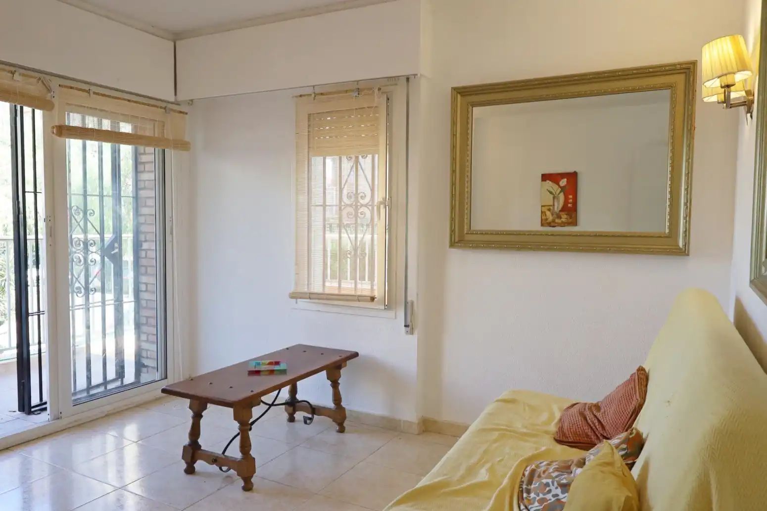 Habitación de Piso en venta en Benalmádena con Jardín privado, Terraza y Amueblado