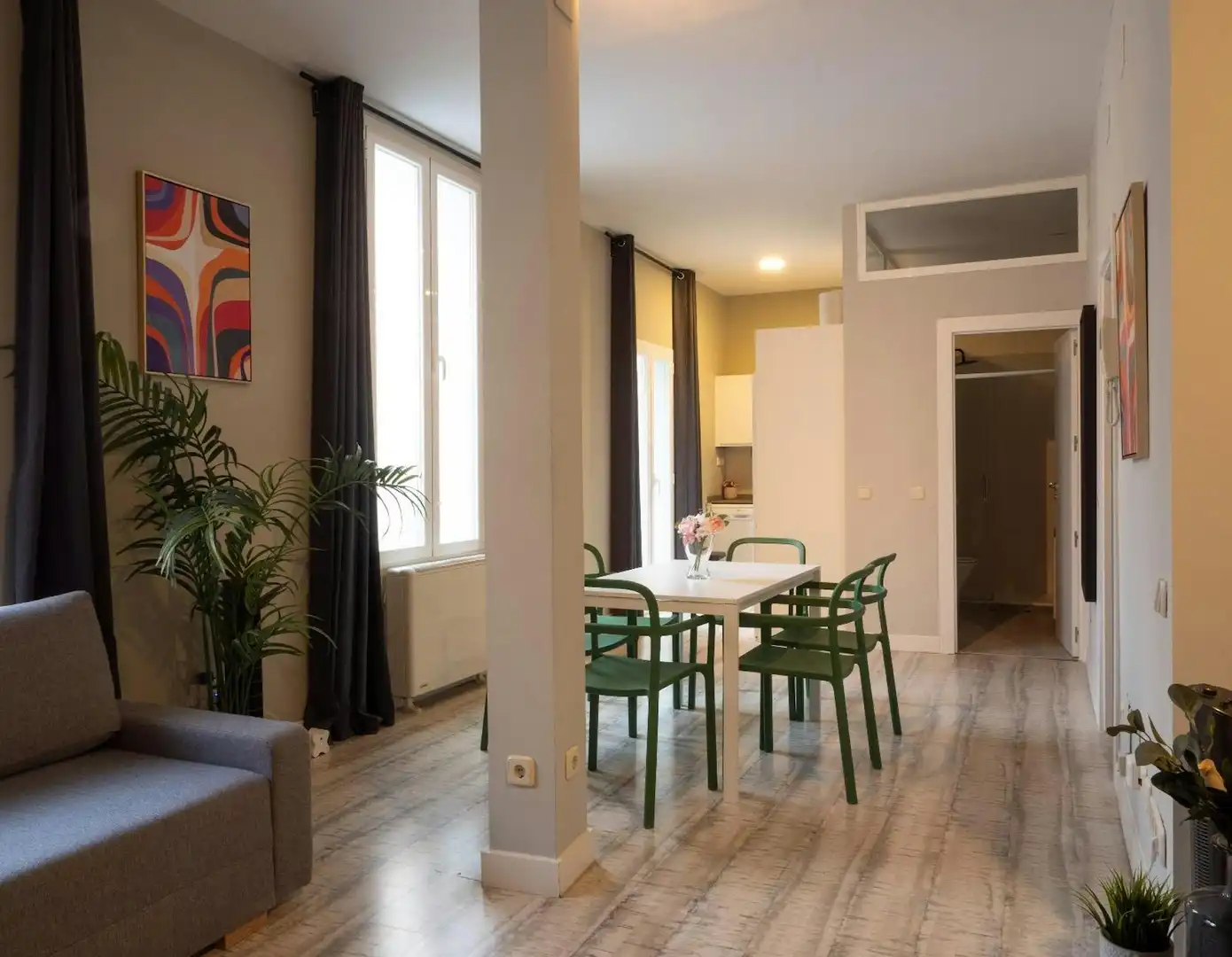 Dining room of Flat for rent in Madrid  with Air Conditioner, Heating and Furnished
