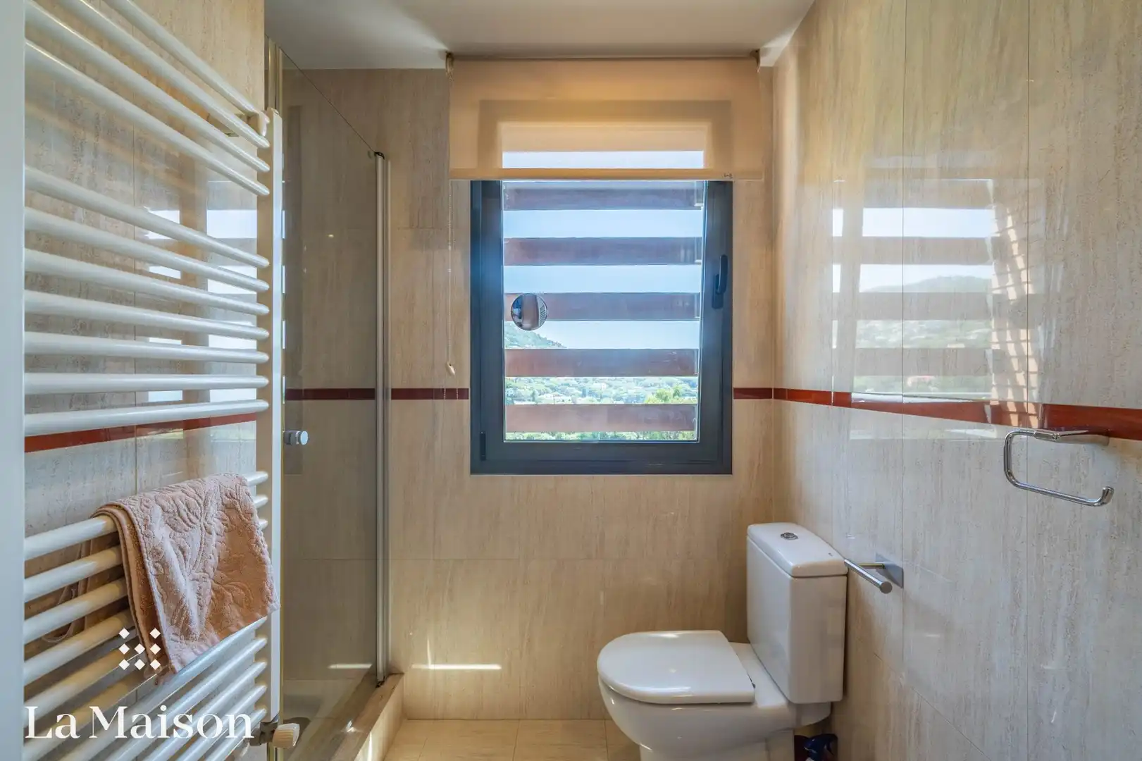 Baño de Casa adosada en venta en Cabrils con Aire acondicionado, Calefacción y Jardín privado