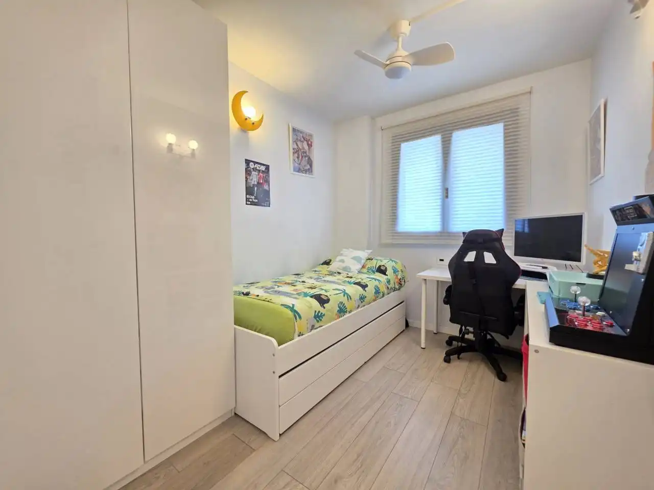 Habitación de Piso en venta en Sant Just Desvern con Aire acondicionado, Calefacción y Terraza