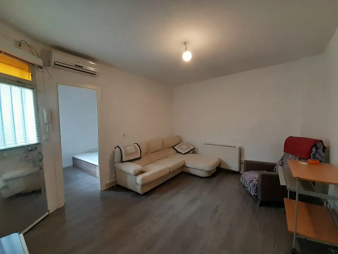 Living room of Flat for sale in Madrid  with Air Conditioner, Heating and Parquet flooring