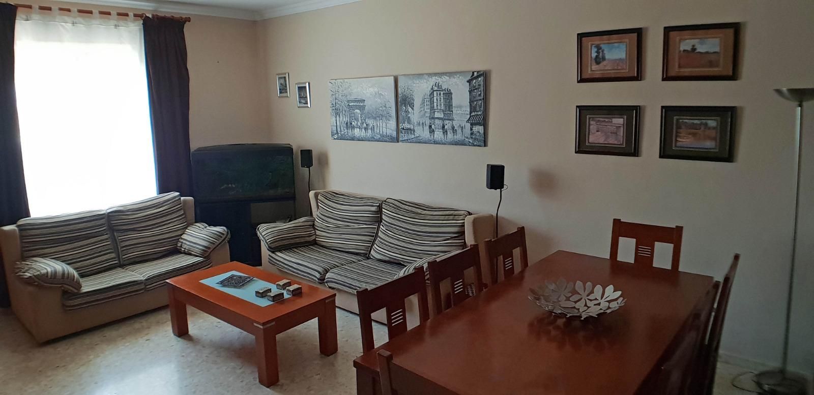 Sala d'estar de Casa o xalet en venda en Brenes amb Aire condicionat, Calefacció i Terrassa