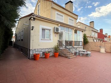 Haus zum Verkauf in Las Ventas de Retamosa