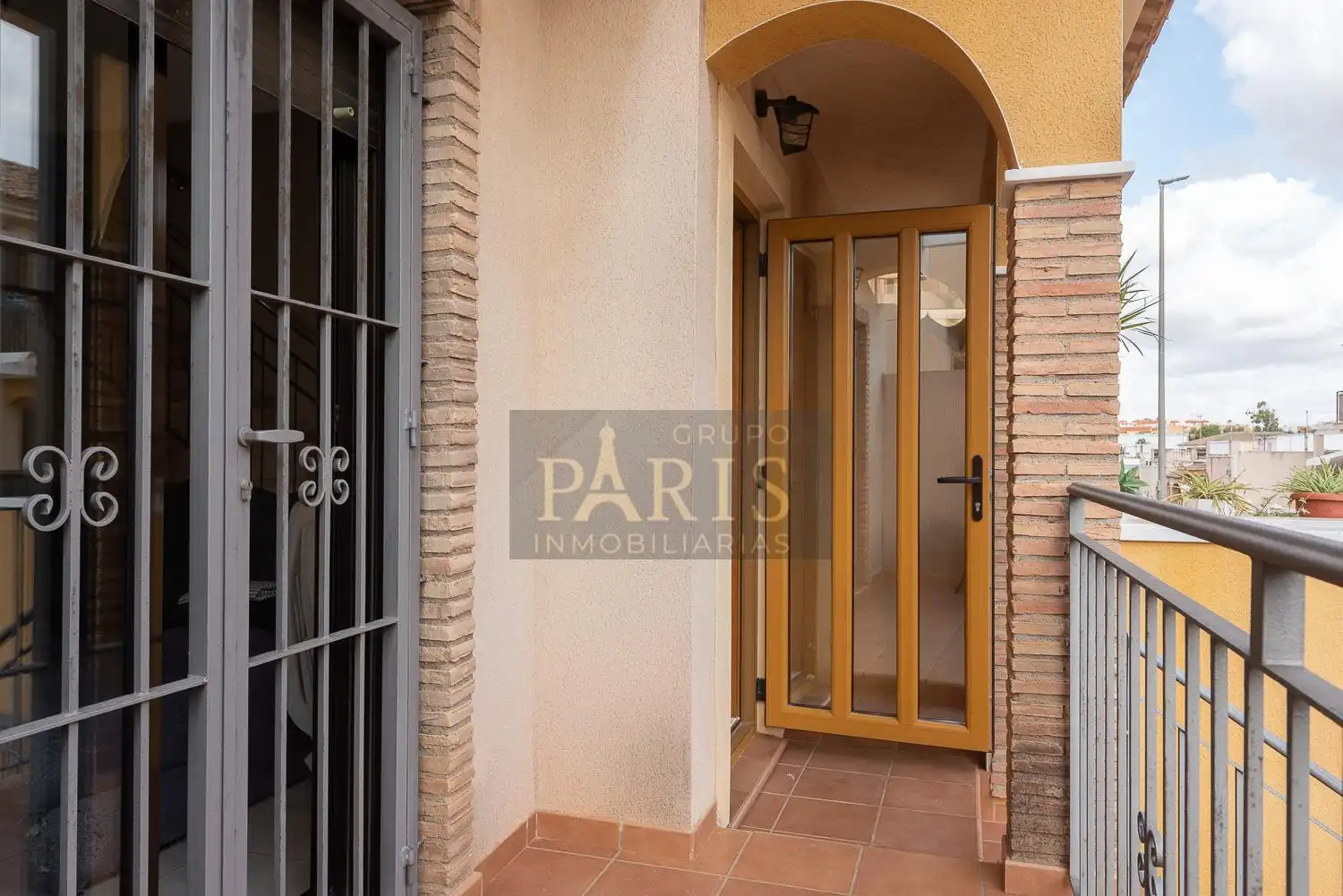 Vista exterior de Dúplex en venta en La Unión con Amueblado