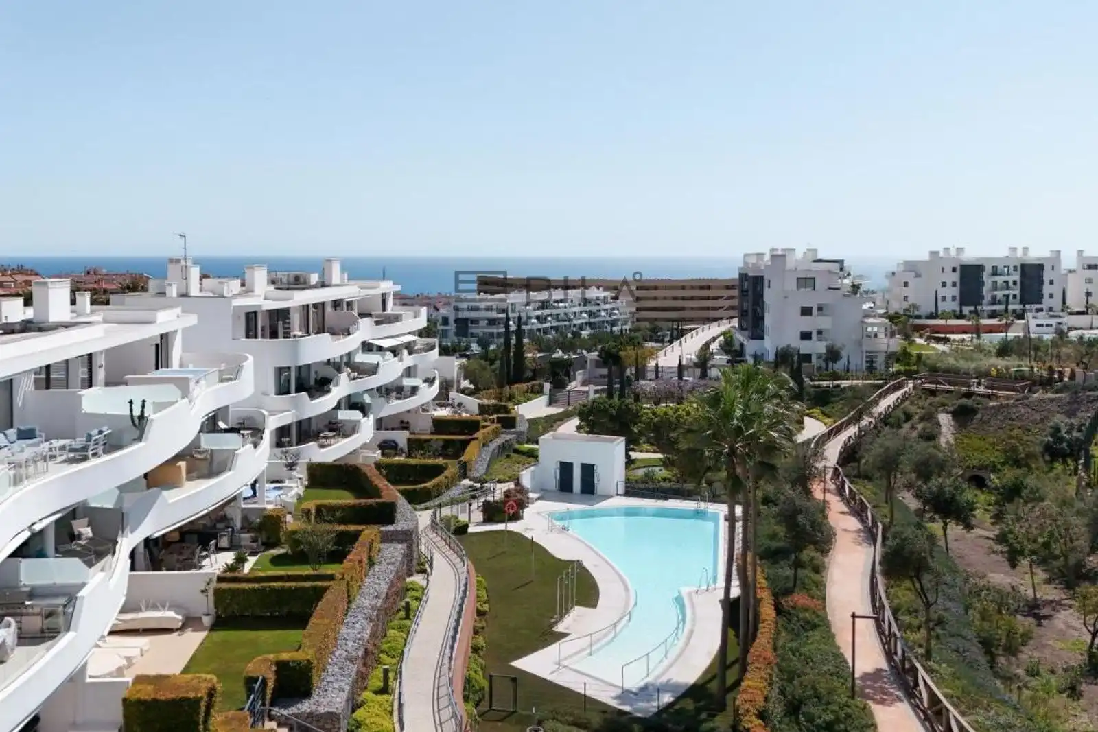 Àtic amb piscina en venda a Higuerón West
