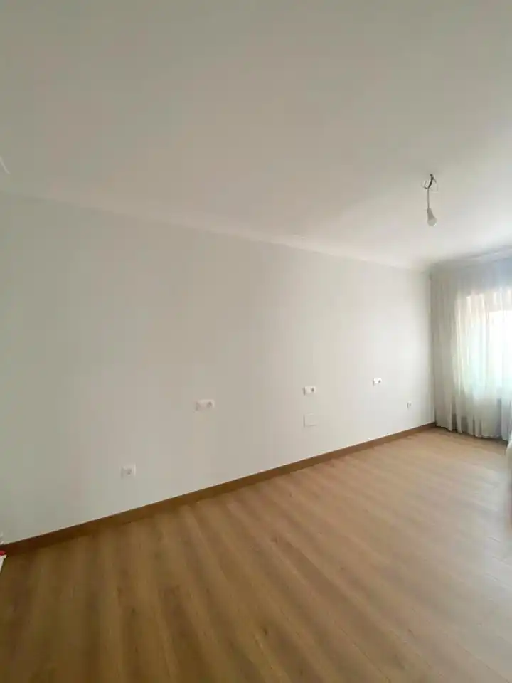 Habitación de Piso de alquiler en León Capital  con Calefacción, Terraza y Amueblado