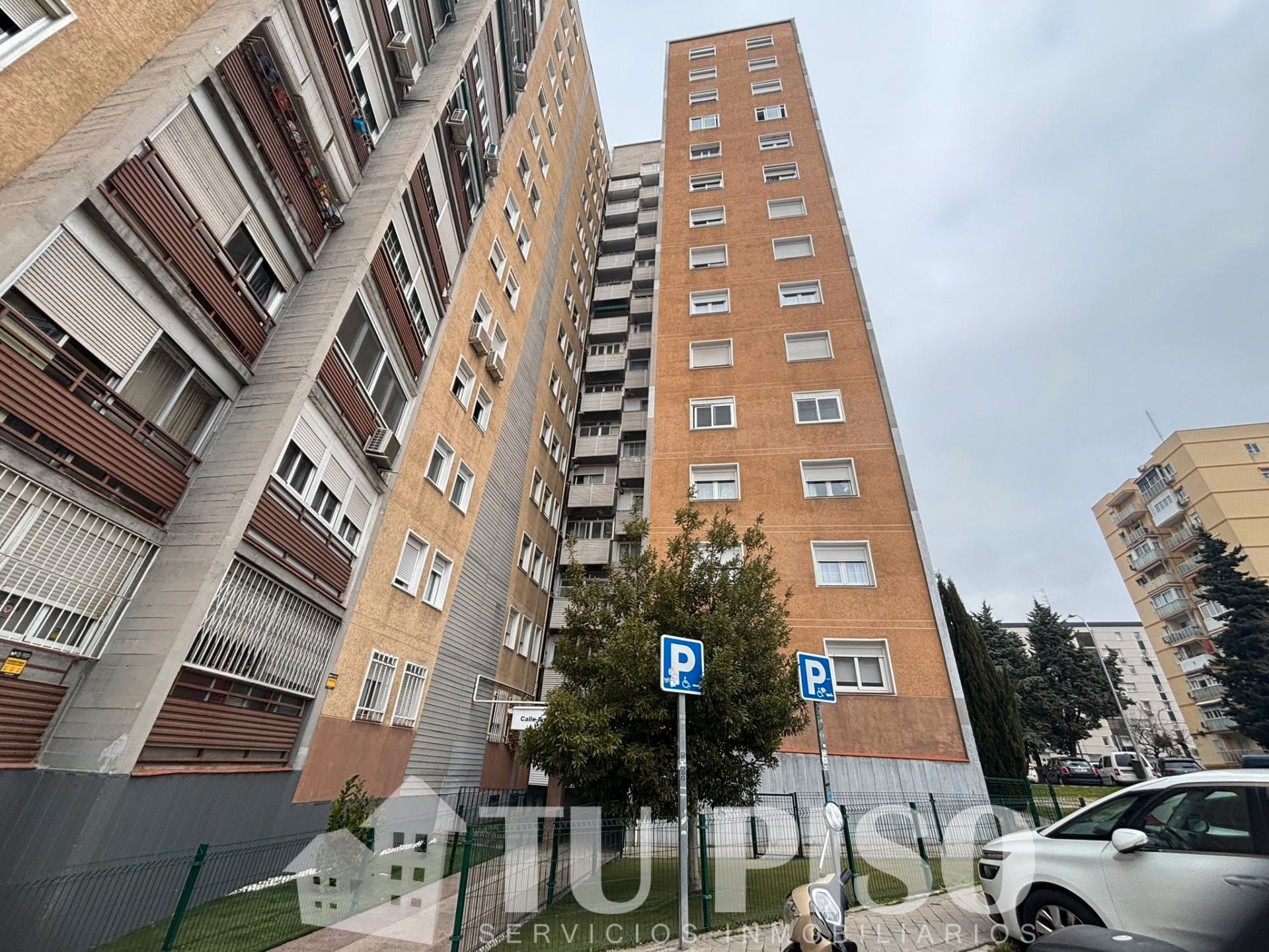 Exterior view of Flat for sale in  Madrid Capital  with Heating and Terrace