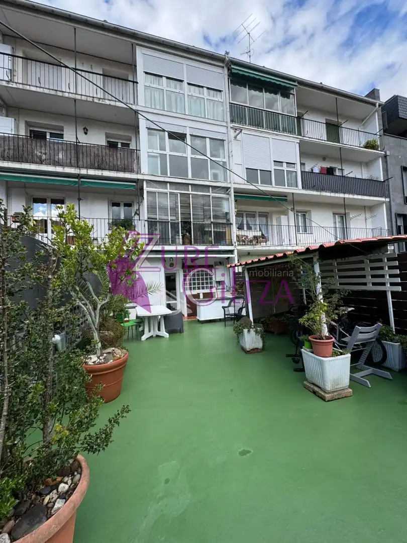 Terrassa de Pis en venda en Durango amb Calefacció, Terrassa i Moblat
