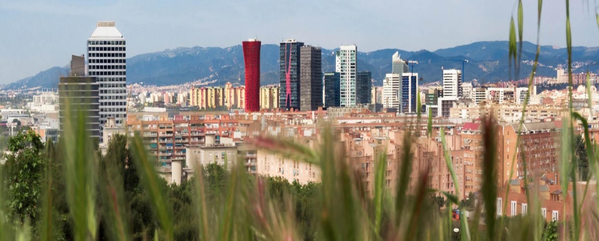 Exterior view of Building for sale in L'Hospitalet de Llobregat