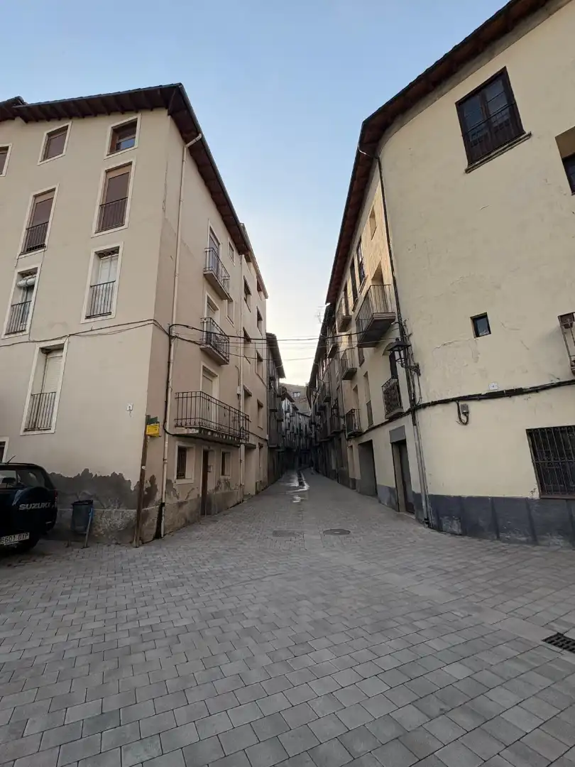 Vista exterior de Casa o xalet en venda en La Pobla de Segur amb Calefacció i Traster