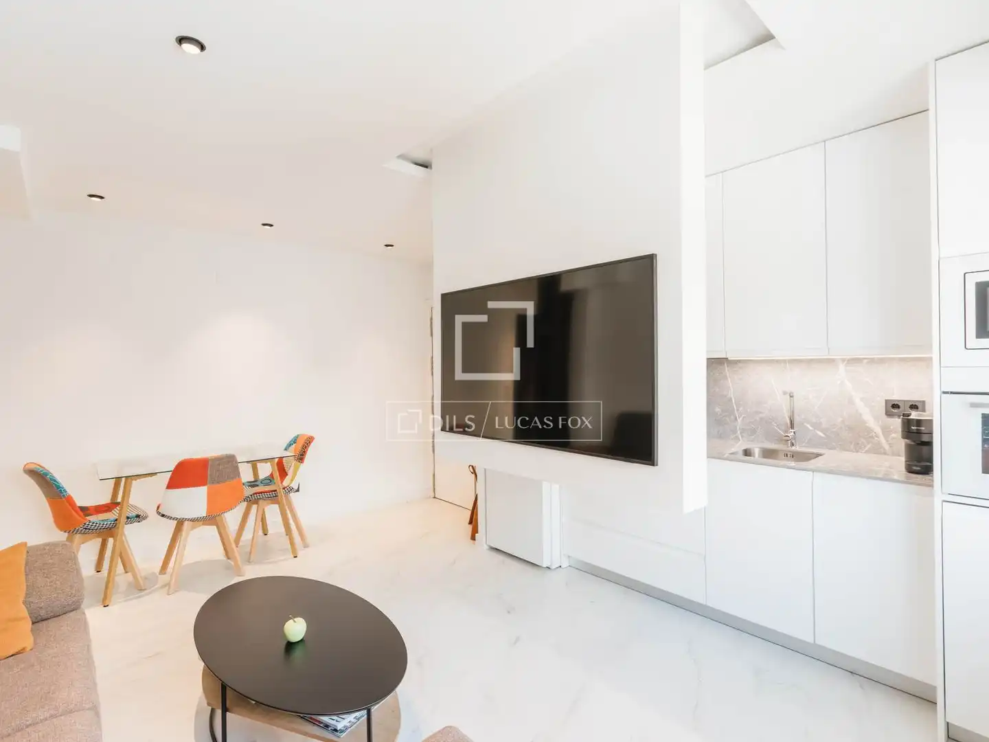 Living room of Flat for rent in Madrid  with Heating and Furnished