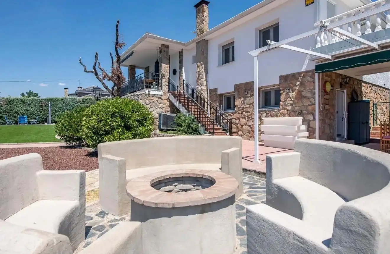 Terrace of Houses for sale in Valdemorillo  with Air Conditioner, Heating and Private garden