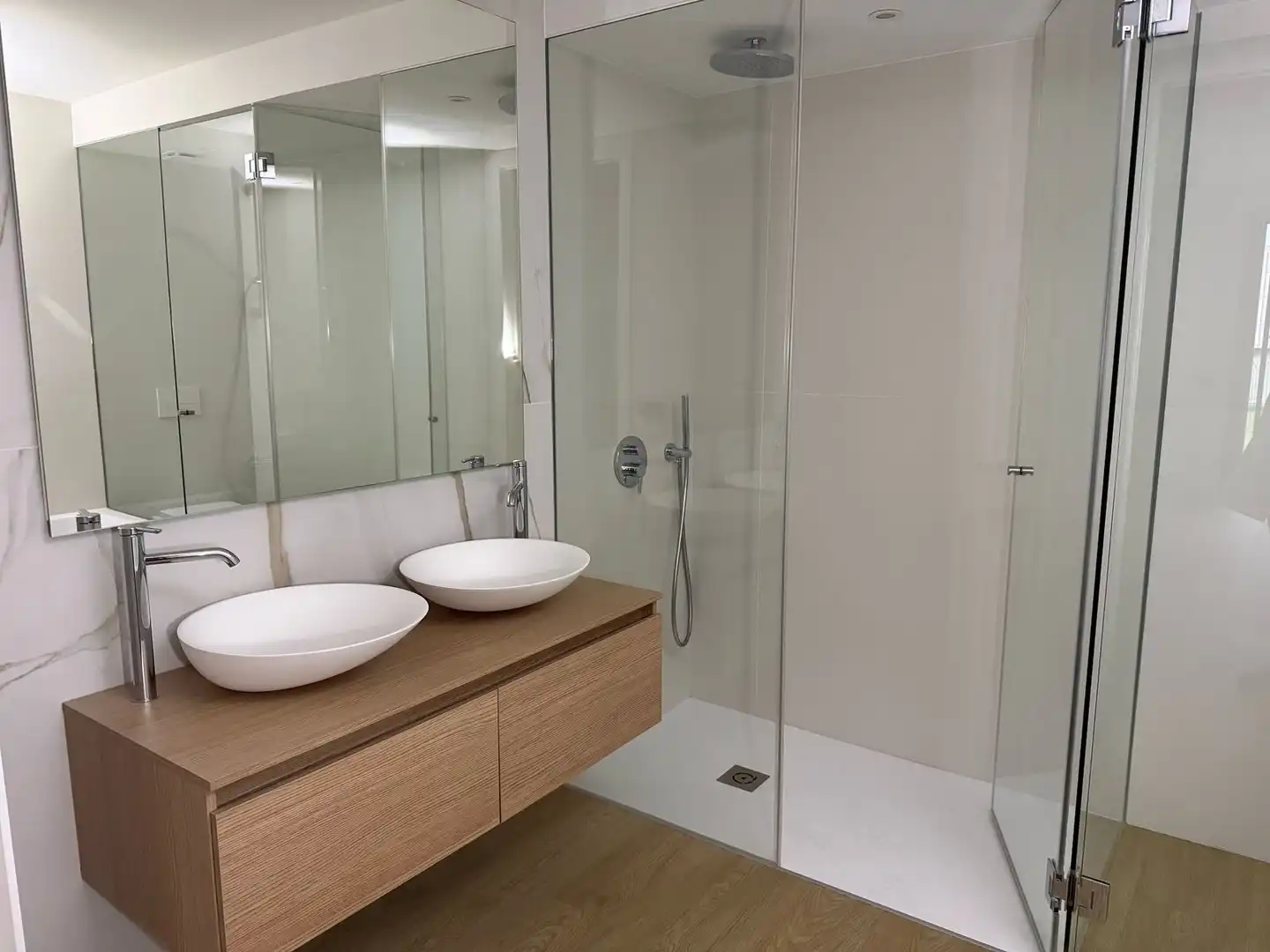 Ground floor with pool to rent in Av. Tarragona White Angel, imagen 8