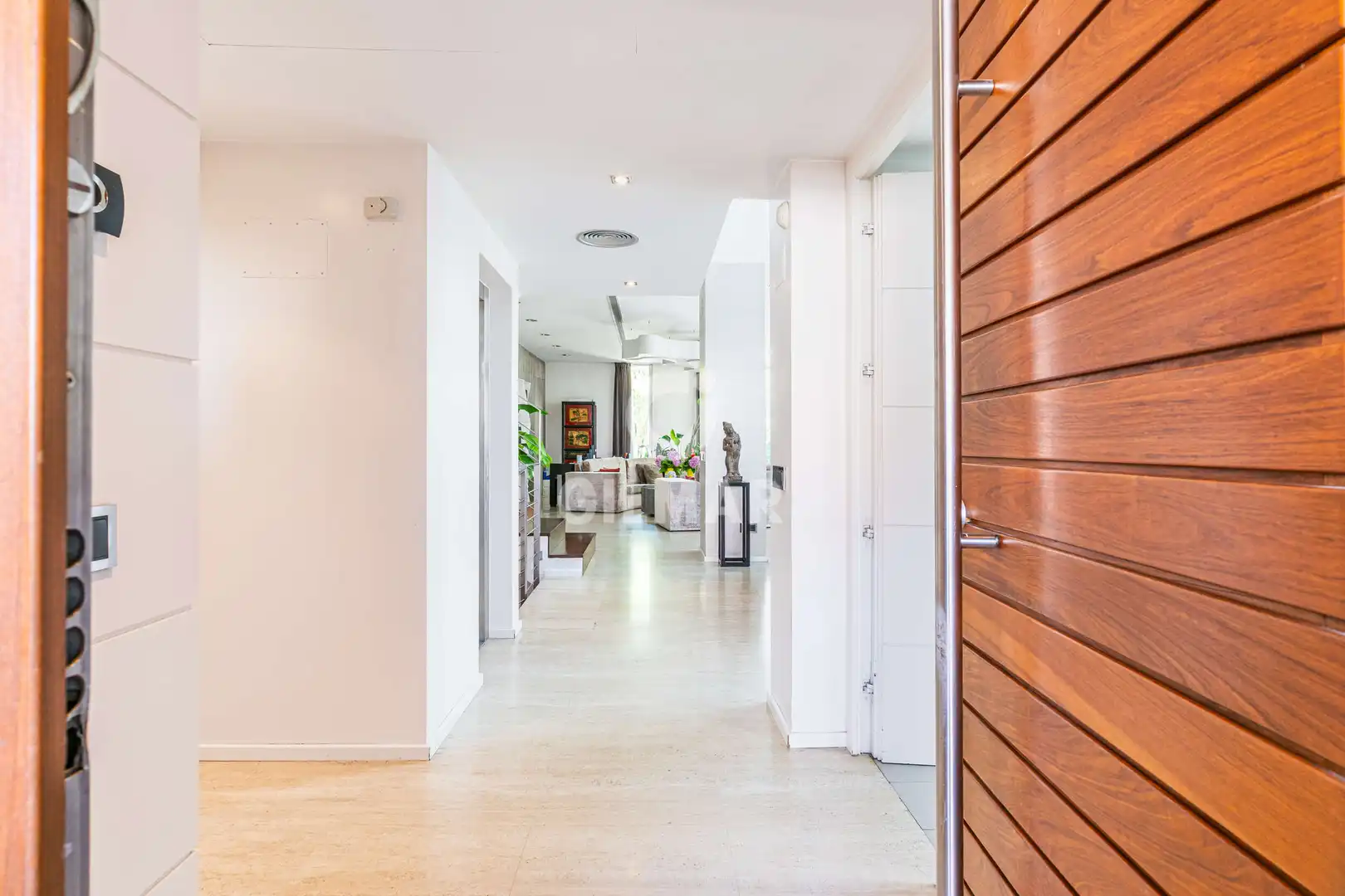 Casa adosada en venta en Valdemarín