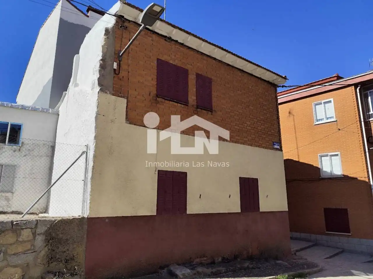 Vista exterior de Casa o chalet en venta en Las Navas del Marqués  con Calefacción y Terraza