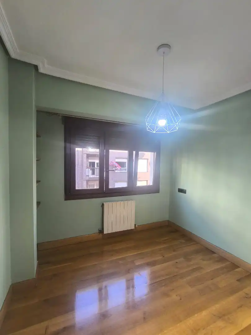 Habitación de Piso en venta en Portugalete con Calefacción, Trastero y Amueblado