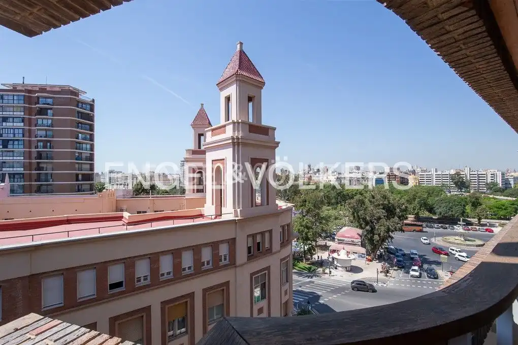 Vista exterior de Pis de lloguer en Valencia amb Aire condicionat, Calefacció i Parquet