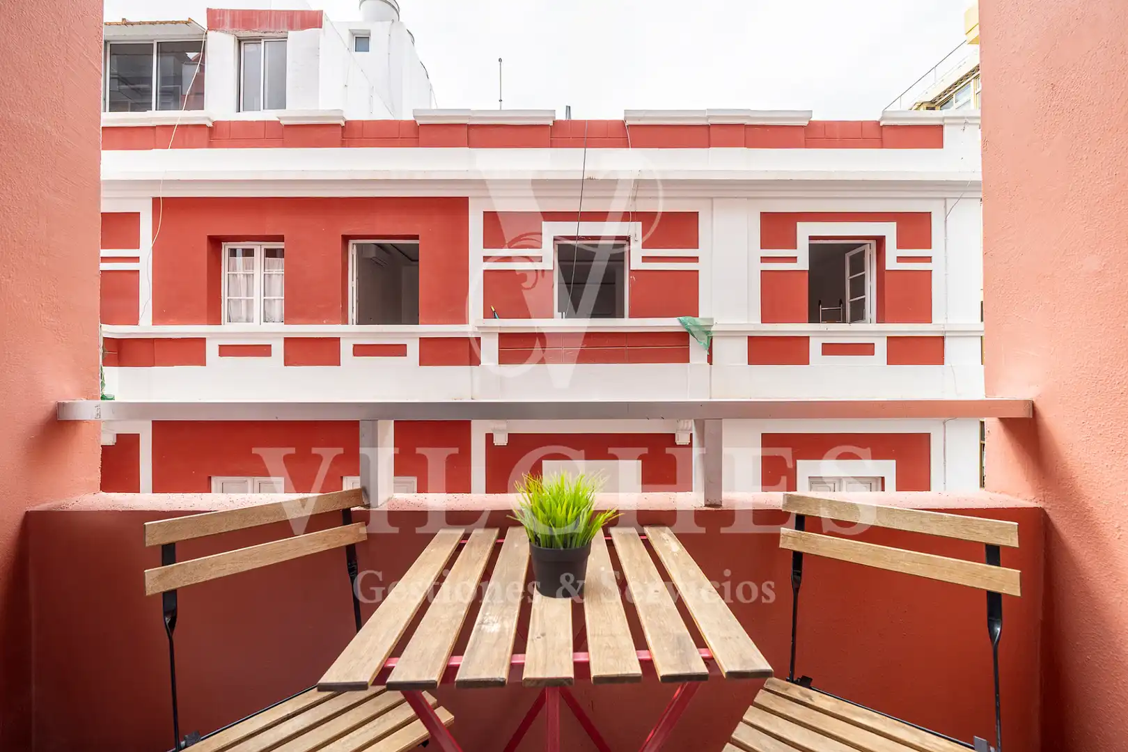 Vista exterior de Piso en venta en Las Palmas de Gran Canaria con Amueblado y Balcón