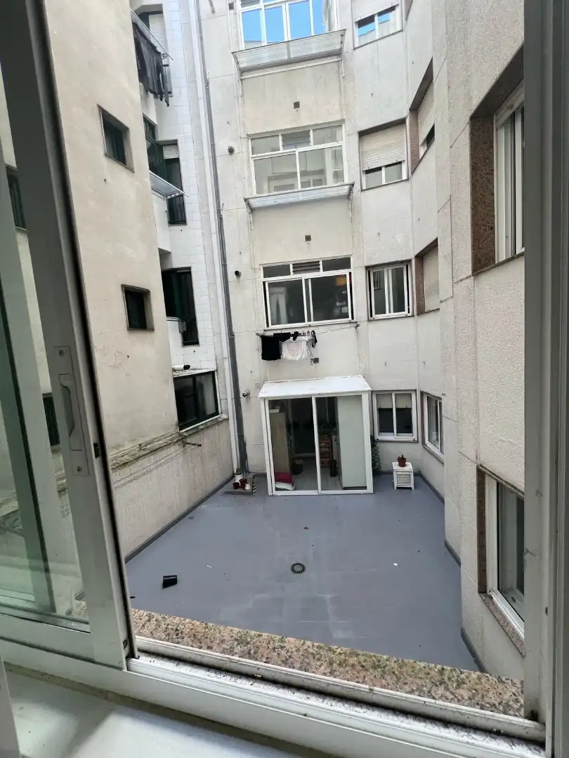 Terrassa de Pis en venda en Pontevedra Capital  amb Calefacció, Moblat i Forn