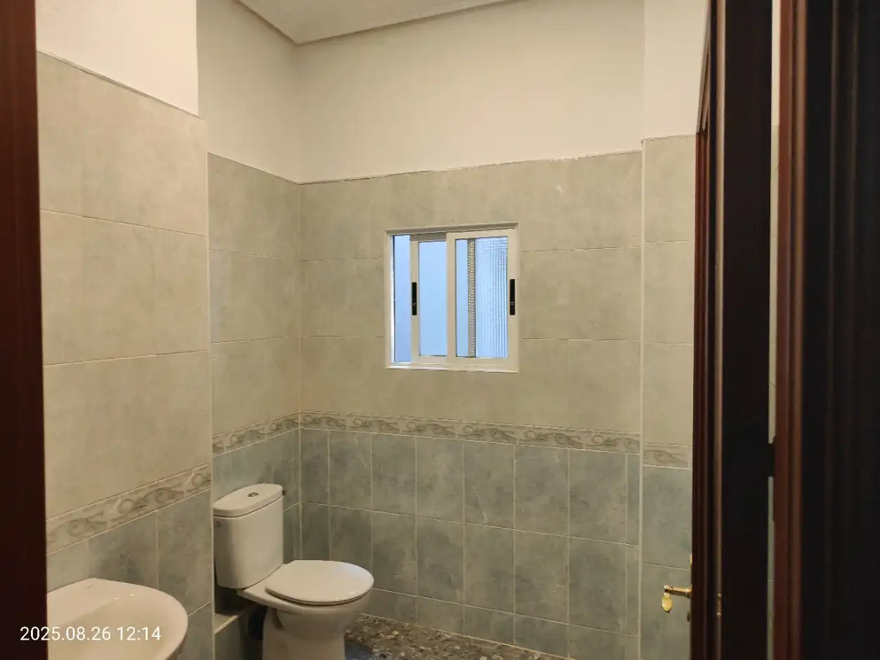 Baño de Local de alquiler en Almendralejo con Aire acondicionado