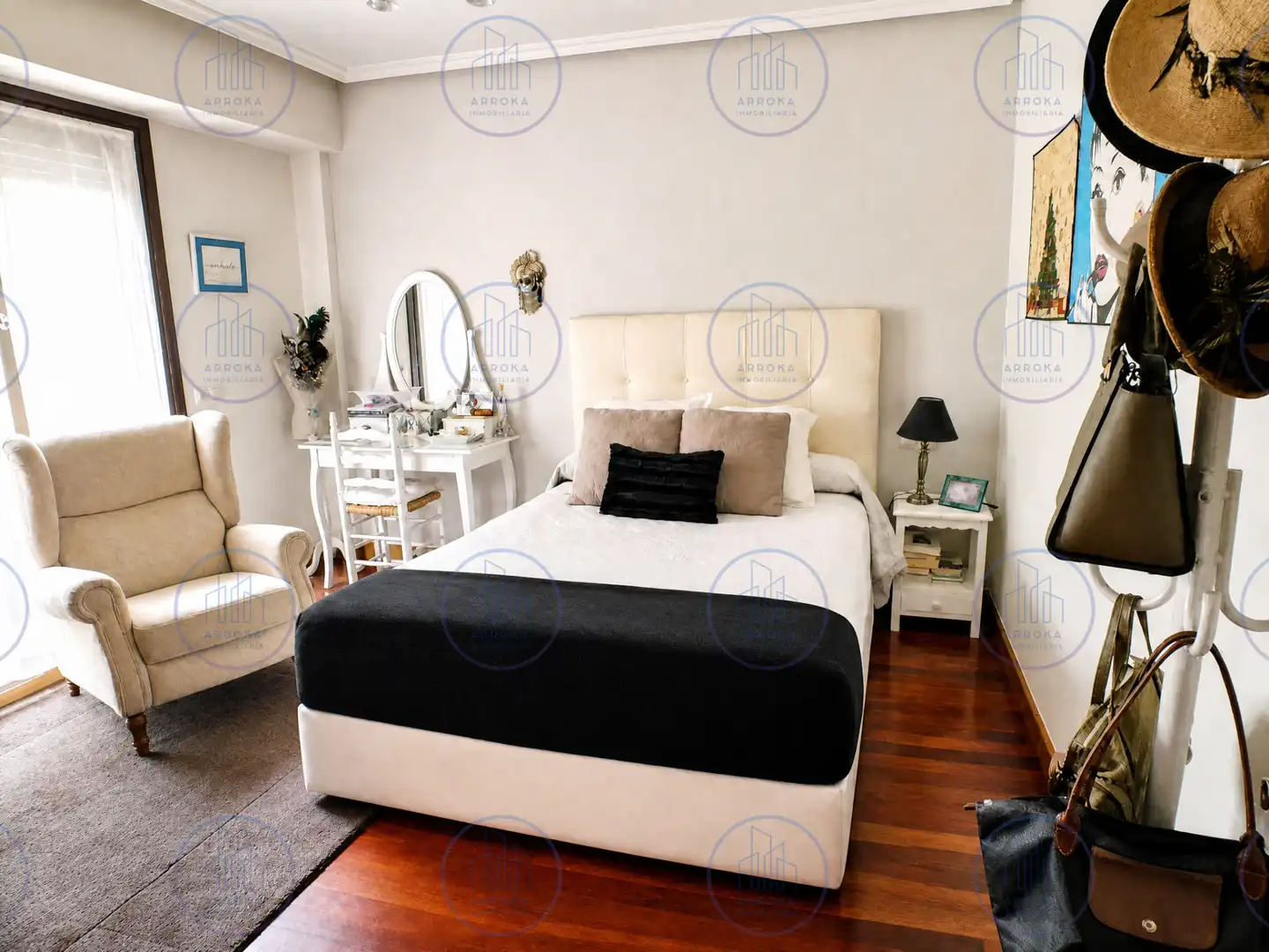 Habitación de Casa adosada en venta en Donostia - San Sebastián  con Calefacción, Jardín privado y Terraza