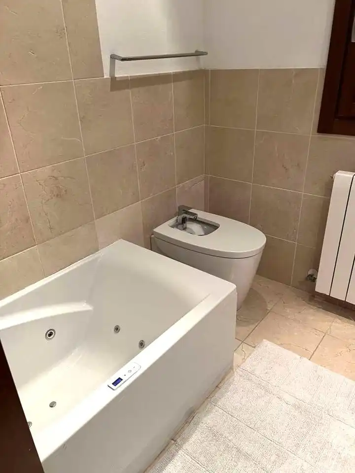 Baño de Piso de alquiler en Sant Josep de sa Talaia con Aire acondicionado, Terraza y Amueblado
